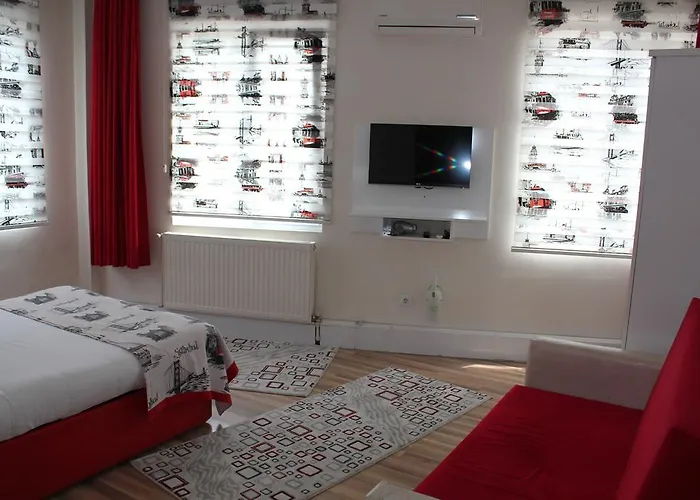 Galata Bridge Istanboel