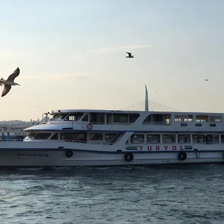 Galata Bridge Apartment Istanbul