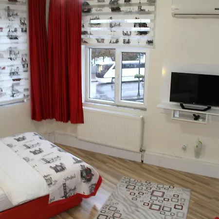 Galata Bridge Apartment *