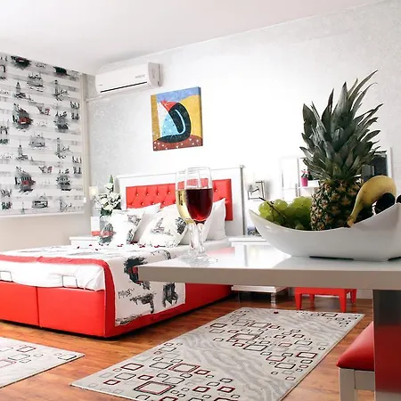 Galata Bridge Apartment *